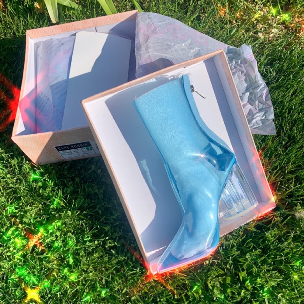 NWT Blue Translucent Clear Heels